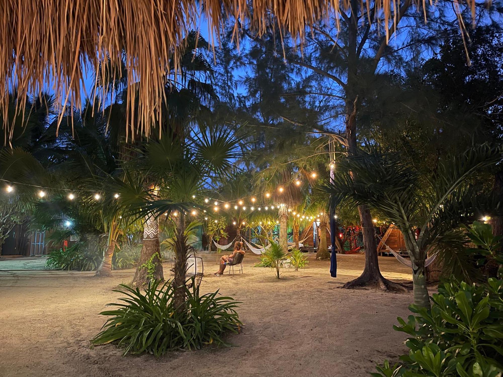 La Aldea Holbox Cabanas Y Camping Luaran gambar